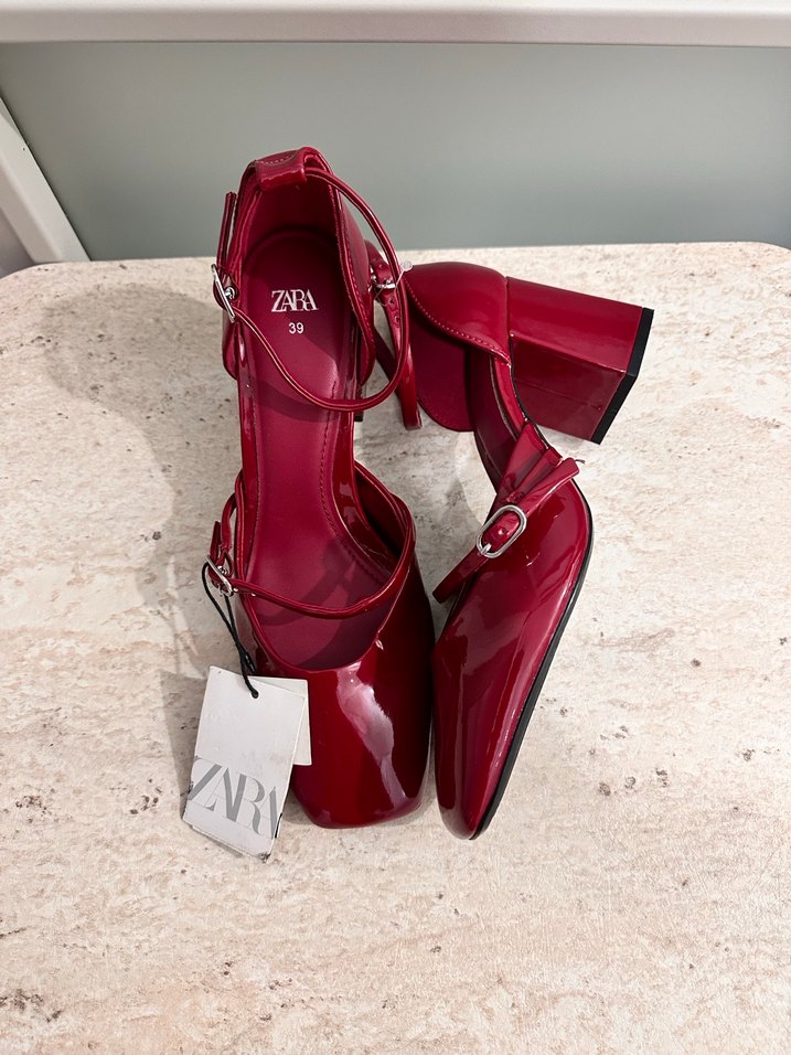 Parlak Kırmızı Tokalı Yüksek Topuklu Stiletto - Görsel 5