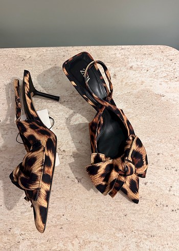 Leopar Desenli Tokalı Stiletto - Görsel 7