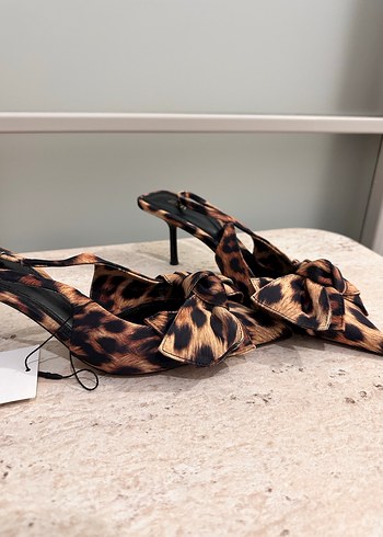 Leopar Desenli Tokalı Stiletto - Görsel 5