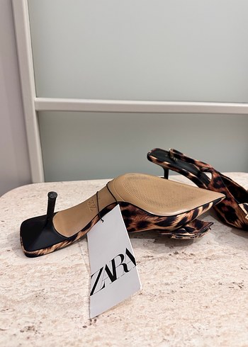 Leopar Desenli Tokalı Stiletto - Görsel 6