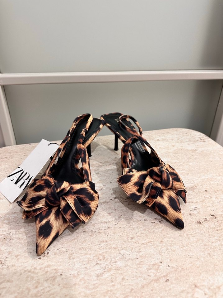 Leopar Desenli Tokalı Stiletto - Görsel 2