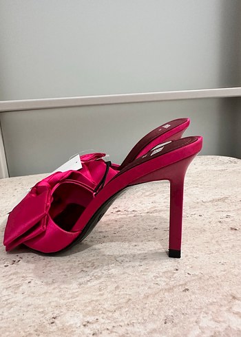 Fiyonklu Pembe Yüksek Topuklu Stiletto - Görsel 3