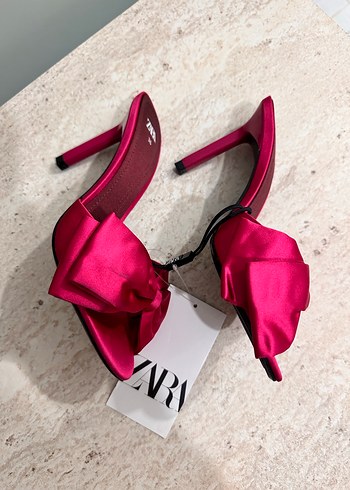 Fiyonklu Pembe Yüksek Topuklu Stiletto - Görsel 6