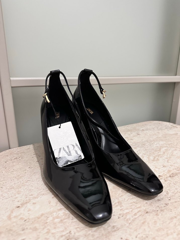 Kadın Siyah Topuklu Kemerli Stiletto - Görsel 3