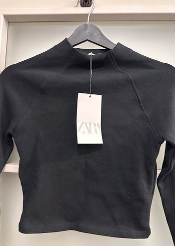 Siyah Yüksek Yakalı Uzun Kollu Mini Kazak - Görsel 3