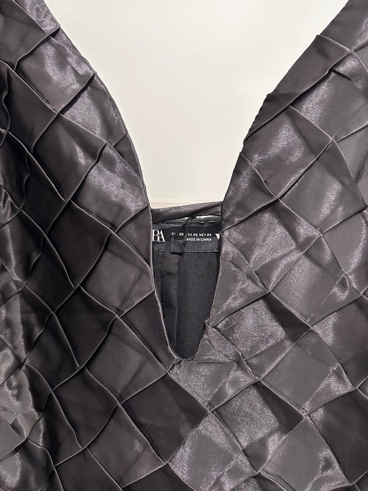 V Yaka Siyah Midi Pilili Abiye Elbise - Görsel 4