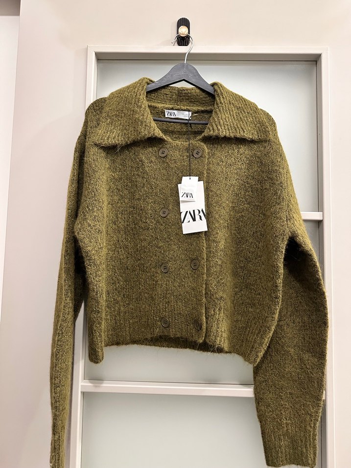 Kadın  Örgü Hırka - Görsel 2