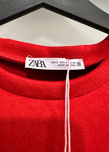 Kısa Kollu Kırmızı Süet Mini Elbise - Görsel 3