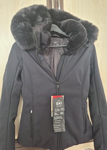 Siyah Kürklü Kadın Kışlık Mont - Görsel 7