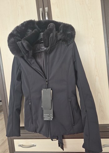 Siyah Kürklü Kadın Kışlık Mont - Görsel 5