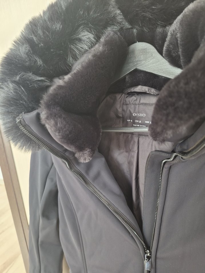 Siyah Kürklü Kadın Kışlık Mont - Görsel 3