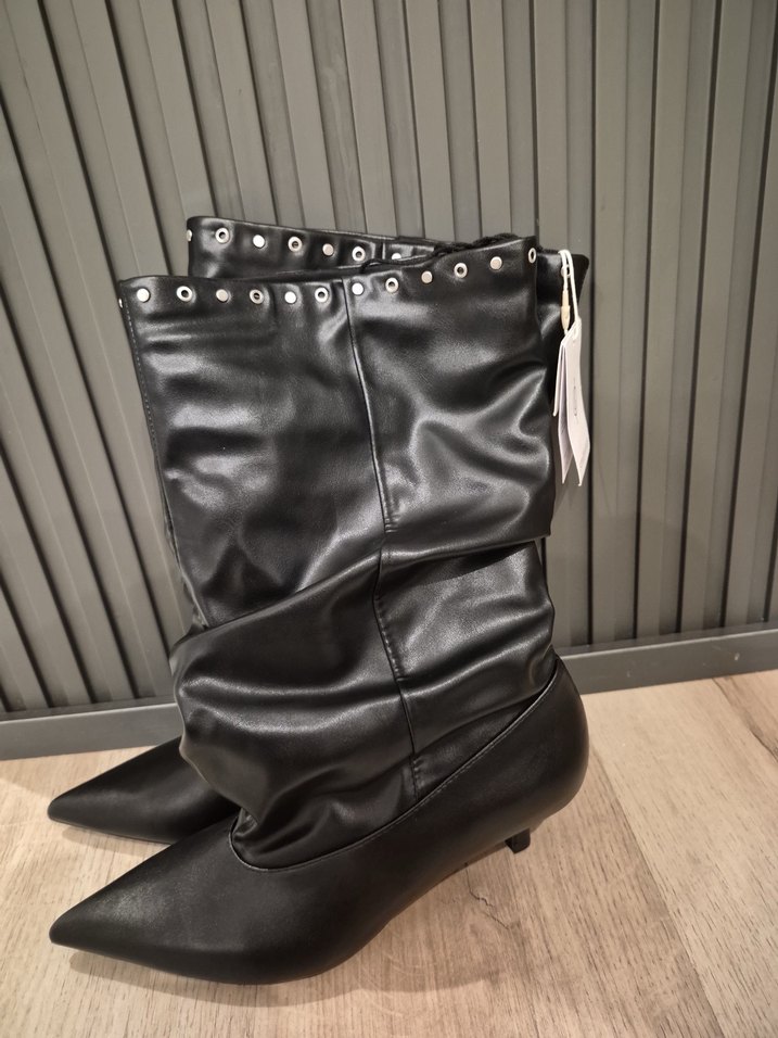 Siyah Deri Stiletto Topuklu Diz Boyu Bot - Görsel 2