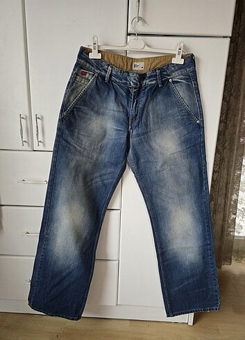 Baggy jeans