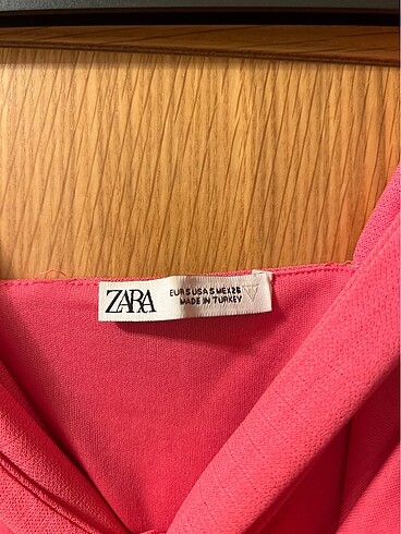 Zara pembe üst