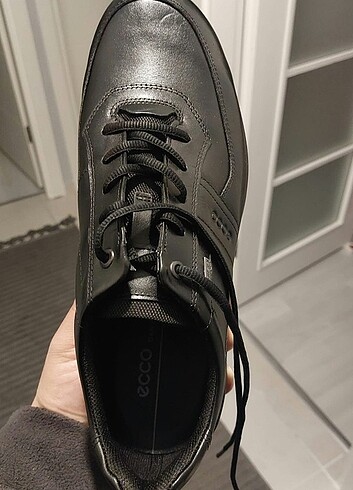 44 Beden siyah Renk SATILDI.....ECCO 44 NO GORATEX