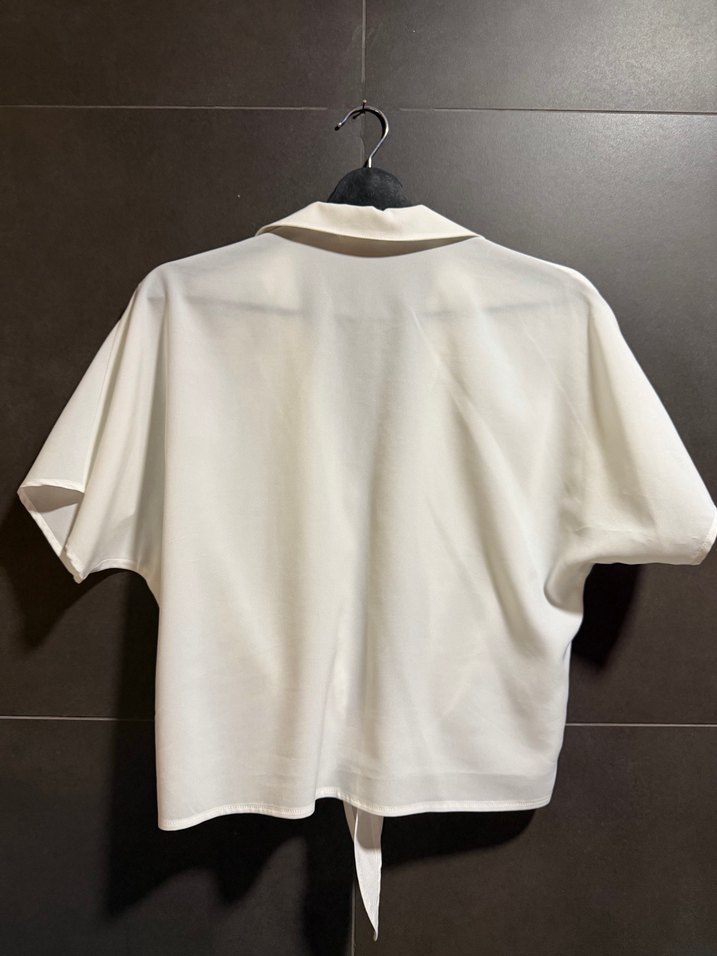 bağlama detaylı crop gömlek - Görsel 5