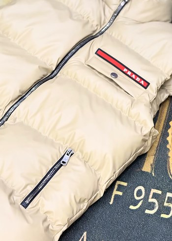 Bej Prada Kolsuz Şişme Yelek - Görsel 2