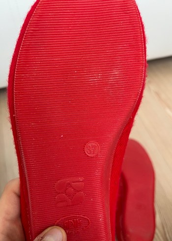 Diğer Renkli Baskılı Kırmızı Kadın Ev Ayakkabısı