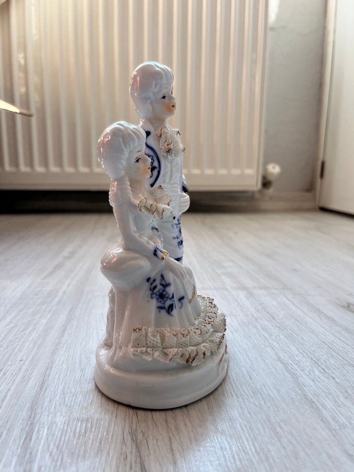 Beyaz İnce Detaylı Çift Figür antika biblo - Görsel 5