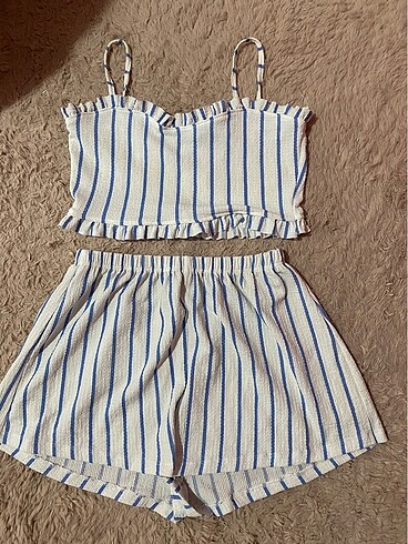 Alt üst şortlu pijama takımı