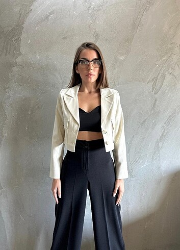 Armalife Çizgi detaylı Crop ceket