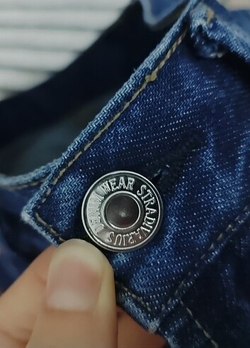 36 Beden Stradivarius jean