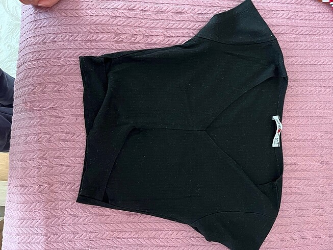 Siyah crop