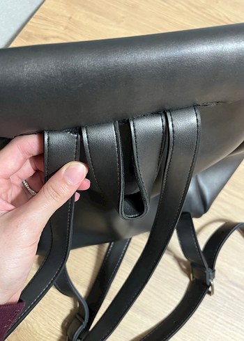 Gri metalik Deri Kadın Sırt Çantası - Görsel 4