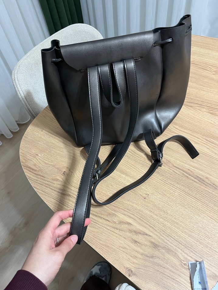 Gri metalik Deri Kadın Sırt Çantası - Görsel 5