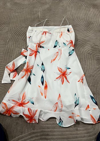 Beyaz Çiçek Desenli Midi Bohem Elbise - Görsel 6