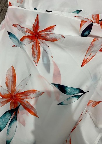 Beyaz Çiçek Desenli Midi Bohem Elbise - Görsel 2