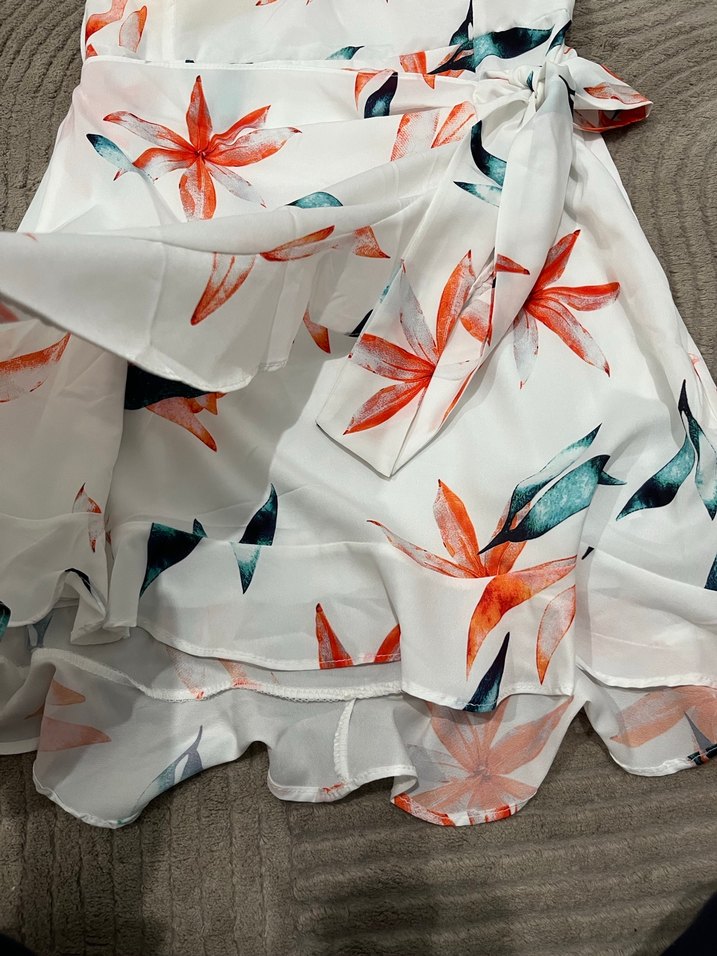 Beyaz Çiçek Desenli Midi Bohem Elbise - Görsel 4