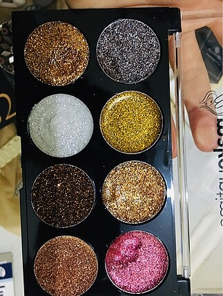 Glitter far