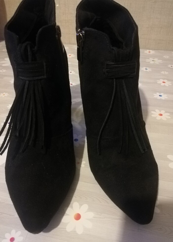 PÜSKÜLLÜ YARIM BOT - Görsel 2