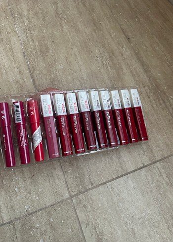  Beden kırmızı Renk Maybelline super stay Mat Ruj