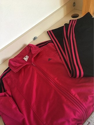 Adidas orjinal eşofman takımı