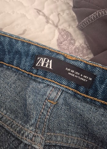 Zara Kadın Mavi Baskılı Bol Kesim Midi Jean