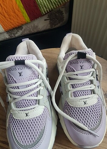 Louis Vuitton Spor ayakkabı