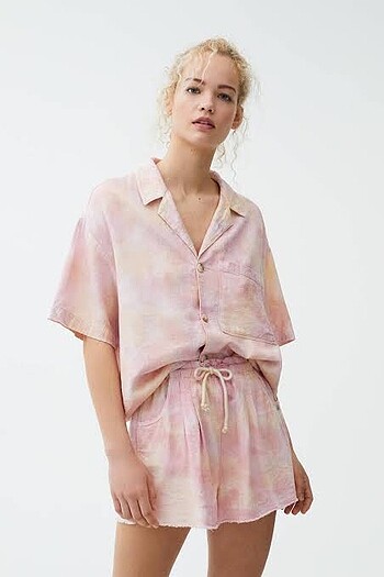 pull and bear batik gömlek