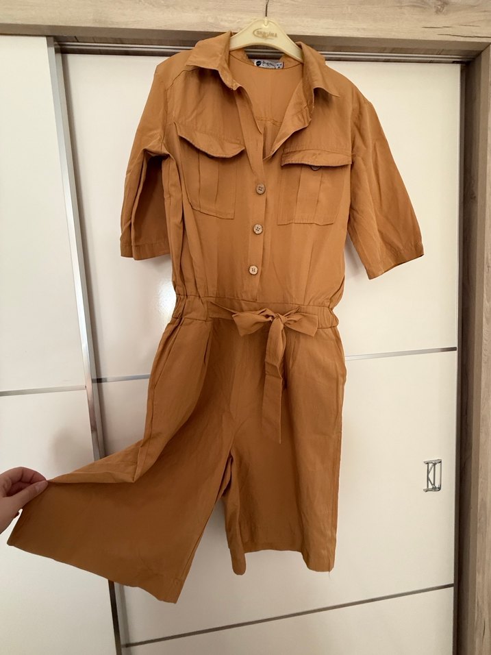 Camel Kemerli Kısa Kollu Mini Tulum - Görsel 2