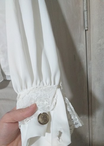 Dantel Detaylı Beyaz Vintage Kadın Gömlek - Görsel 4