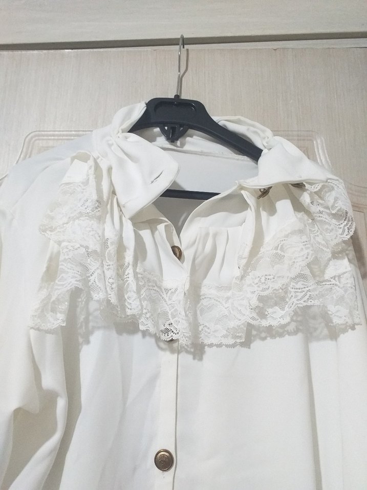 Dantel Detaylı Beyaz Vintage Kadın Gömlek - Görsel 2