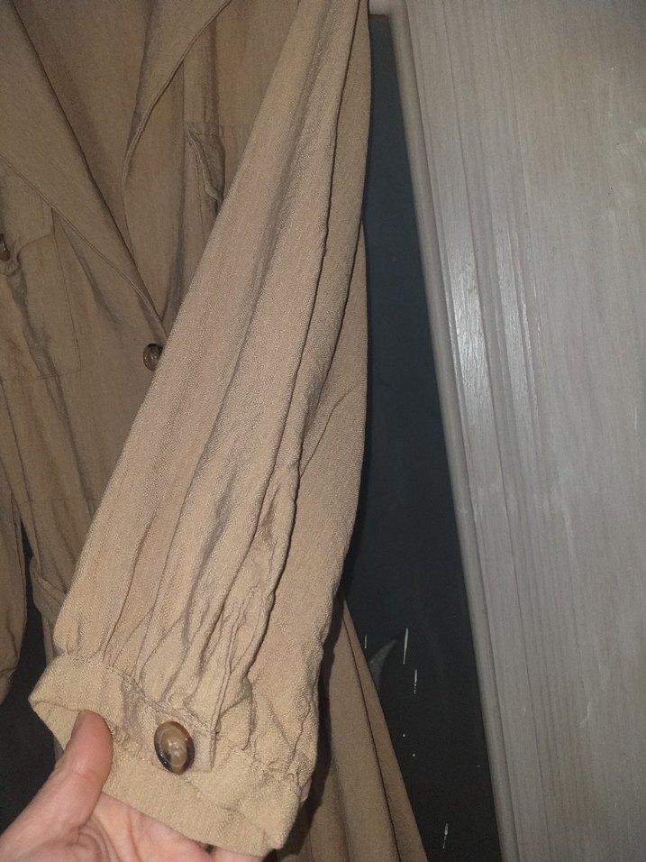 Bej Uzun Keten Düğmeli Kadın Kaban - Görsel 3