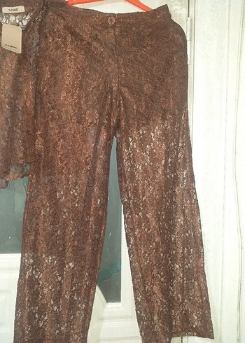 Dantel Detaylı Kahverengi Kadın Bluz - Görsel 2