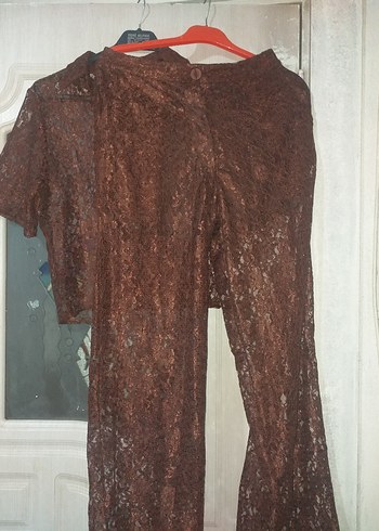 Dantel Detaylı Kahverengi Kadın Bluz - Görsel 3