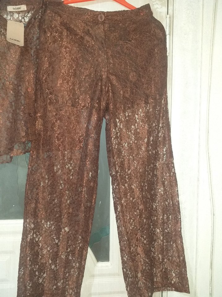 Dantel Detaylı Kahverengi Kadın Bluz - Görsel 2