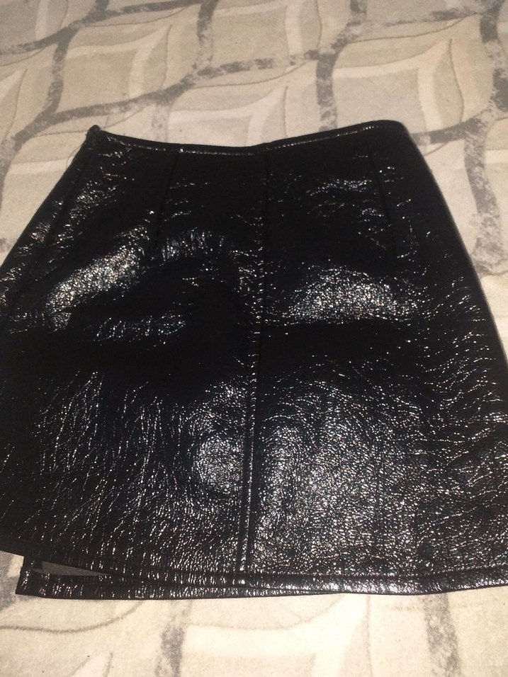 Siyah Parlak Deri Mini Etek - Görsel 2