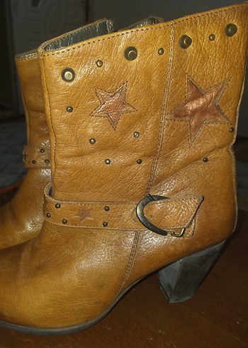 Kahverengi Deri Tokalı Kadın Bot - Görsel 2