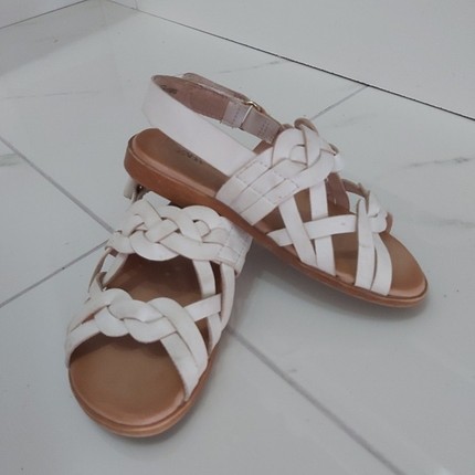 Zara kız ayakkabı 24 numara