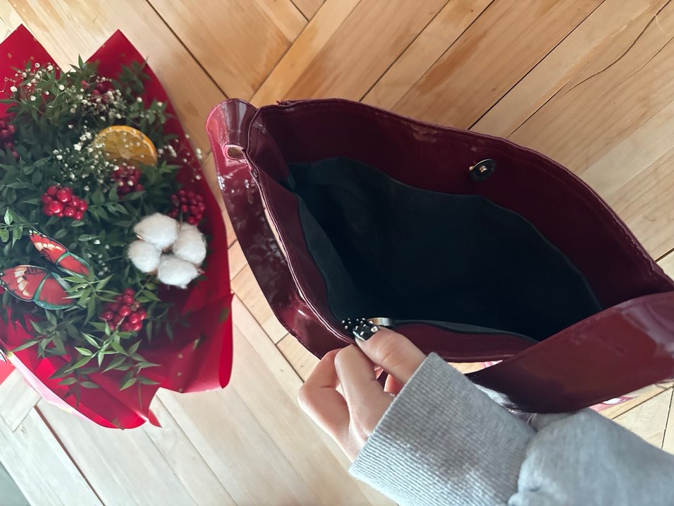 Parlak Bordo Deri Kadın Çanta - Görsel 3